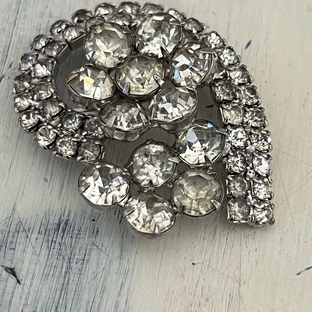 Vintage Estate Flower Swirl Brooch With Clear Rhinestones.